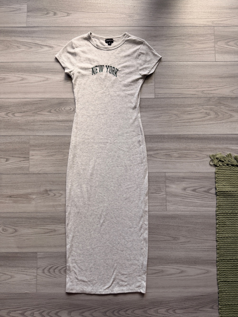 Justify Cream Maxi Sleep Dress with "New York" Graphic